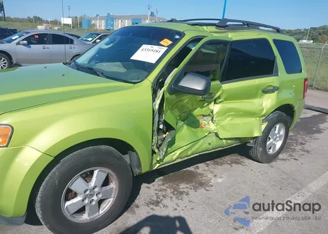2011 Ford Escape Xlt z USA, uszkodzony, nr VIN 1FMCU0DG4BKB52861